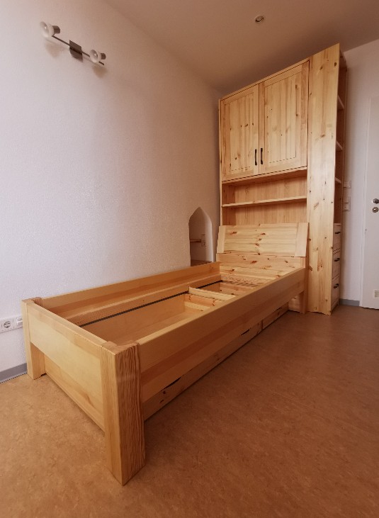 Neue Schuppentür Neue Schuppentür Neubau