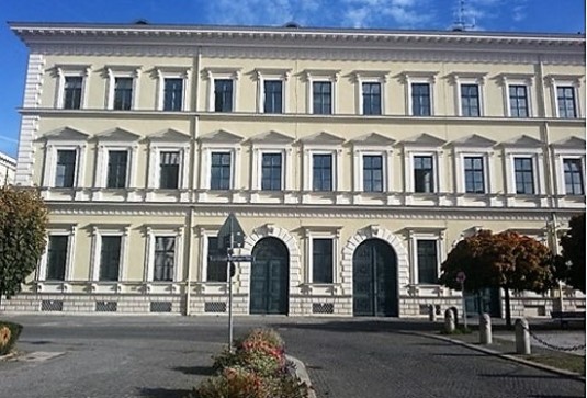 München Innenministerium Fenster München Innenministerium Fenster Restauriert